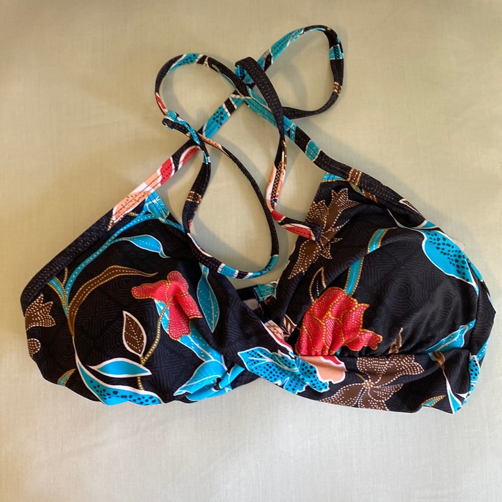 Hapari Envy Twist Bikini Top